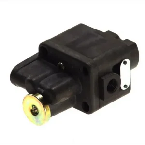 Zawór wielodrożny M12x1,5/M14x1,5/M12x1,5 ZF ECOMID, ECOSPLIT III 16 S 151, 16 S 151 NMV, 16 S 151 WSK, 16 S 221 NMV, 16 S 221 PTO, 16 S 221 WSK, 8 S 180, 8 S 2101 BO pasuje do IVECO EUROSTAR 07.86- Hit sprzedaży