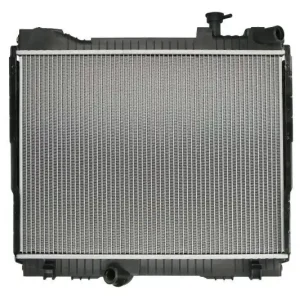 Szybka wysyłka Chłodnica silnika (z ramą) pasuje do NISSAN ATLEON, NT500, CABSTAR, NT400 CABSTAR B4-40Ti-ZD30HHD-5 09.99-